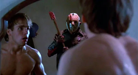 Jason a punto de matar a Vic en Viernes 13 parte 5